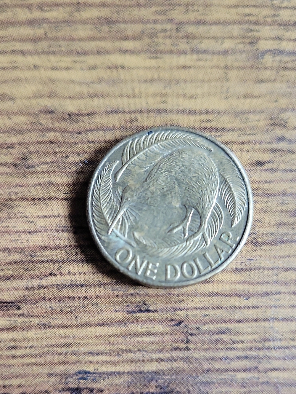 2000 New Zealand Gold One Dollar Coin - Classic Kiwi Design